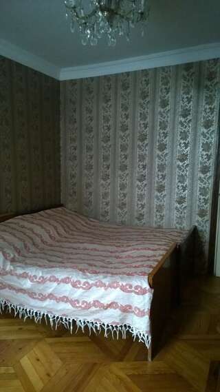 Гостевой дом Guest House Edem Тбилиси Двухместный номер с 2 отдельными кроватями и ванной комнатой-8